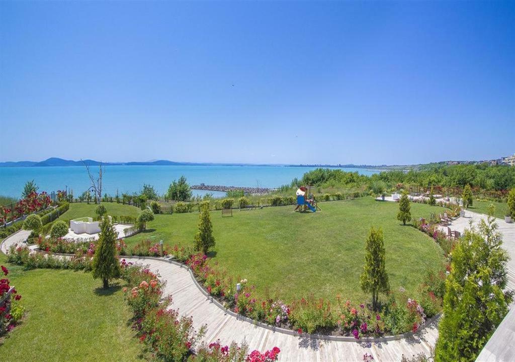 Studio In Diamond Beach Burgas Exterior foto